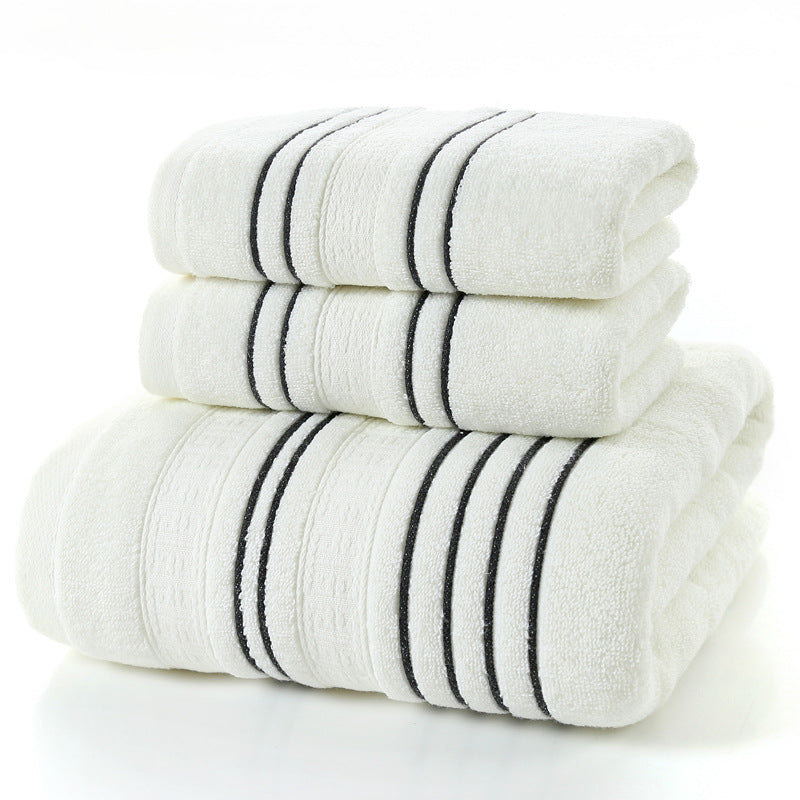 White 100% cotton luxury bath set with soft jacquard texture – LNS PureCotton.

