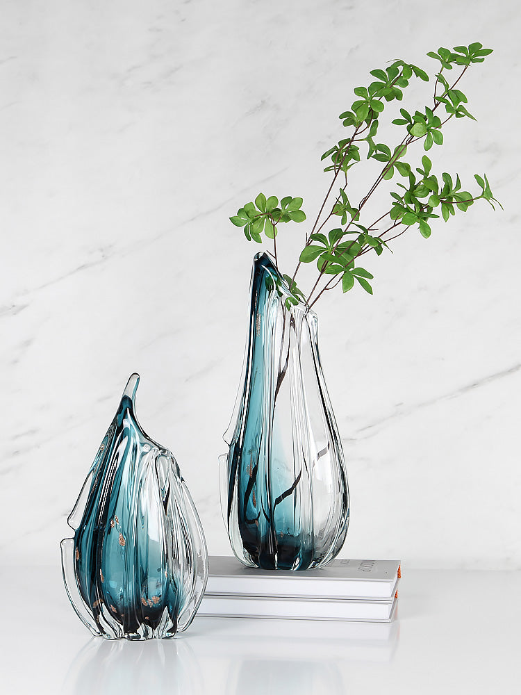 -LNS PureGlass clear premium vase for modern decor
-LNS PureGlass minimalist transparent vase luxury design